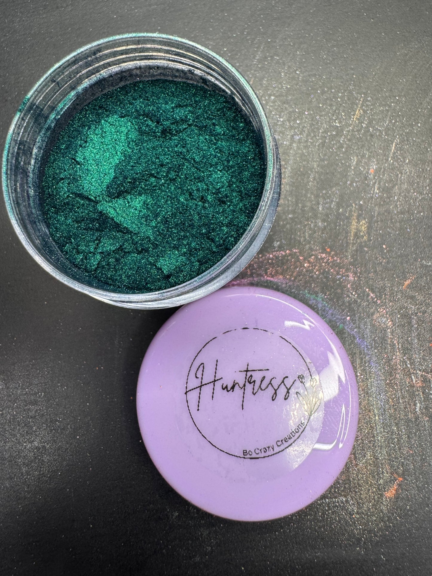 Pigment Huntress